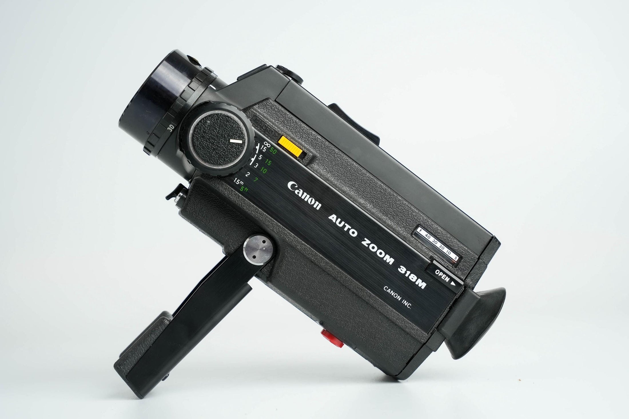 Canon Auto Zoom 318M – Iconische Super 8-camera met 10-30mm f/1.8 lens (Volledig Werkend)