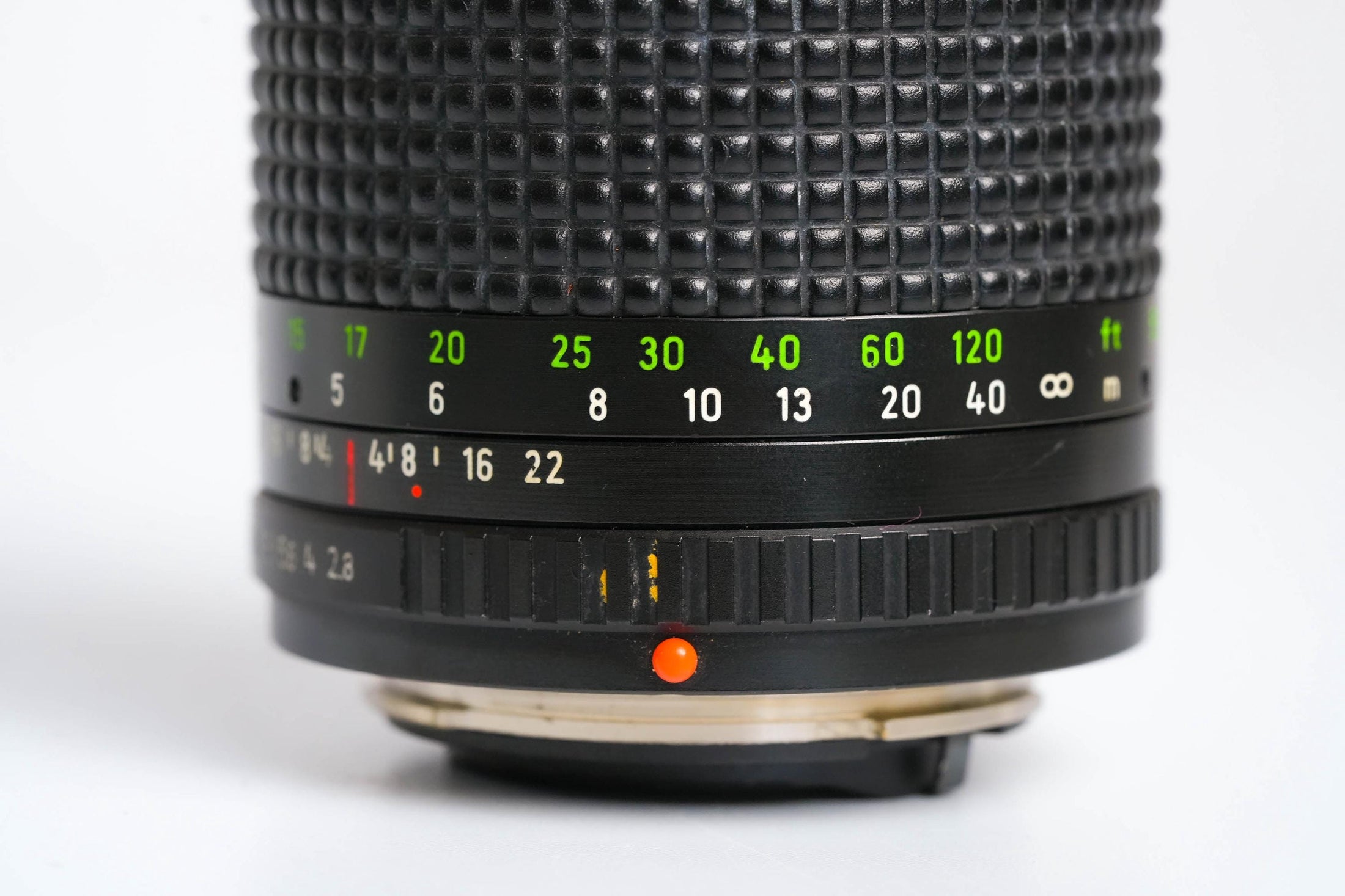 Pentacon Prakticar 135mm f/2.8 – Klassieke Telelens met Minolta Mount
