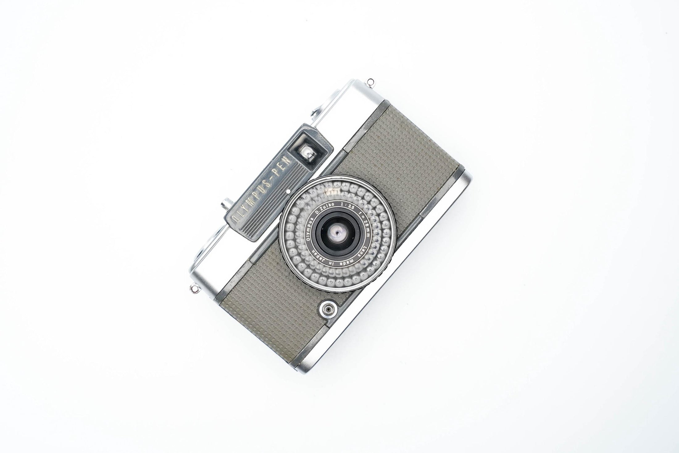 Olympus Pen EE-2 – Compacte Vintage Camera met Origineel Beschermhoesje