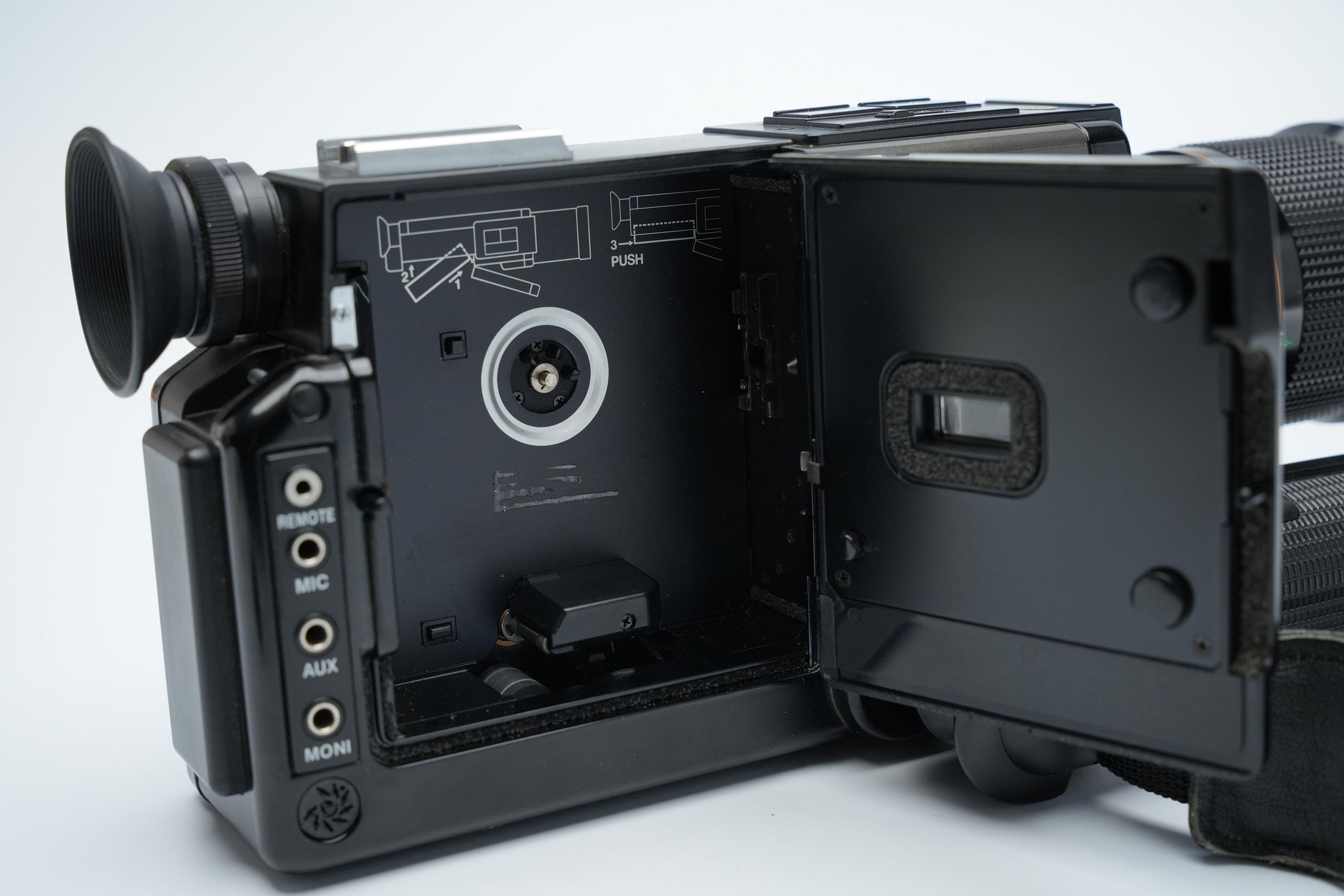 Canon 814 XL-S Super 8 Camera – Voor de Verzamelaars en Handige Reparateurs