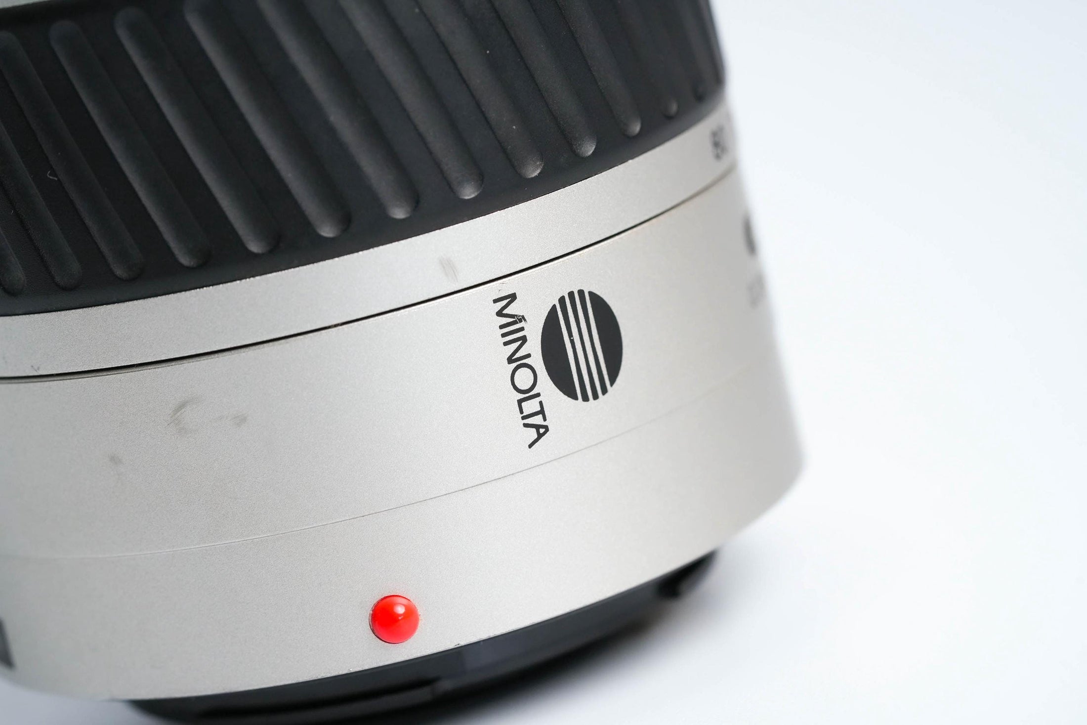Minolta AF Zoom 28-80mm f/3.5-5.6 Macro – Veelzijdige Zoomlens voor Minolta A-Mount