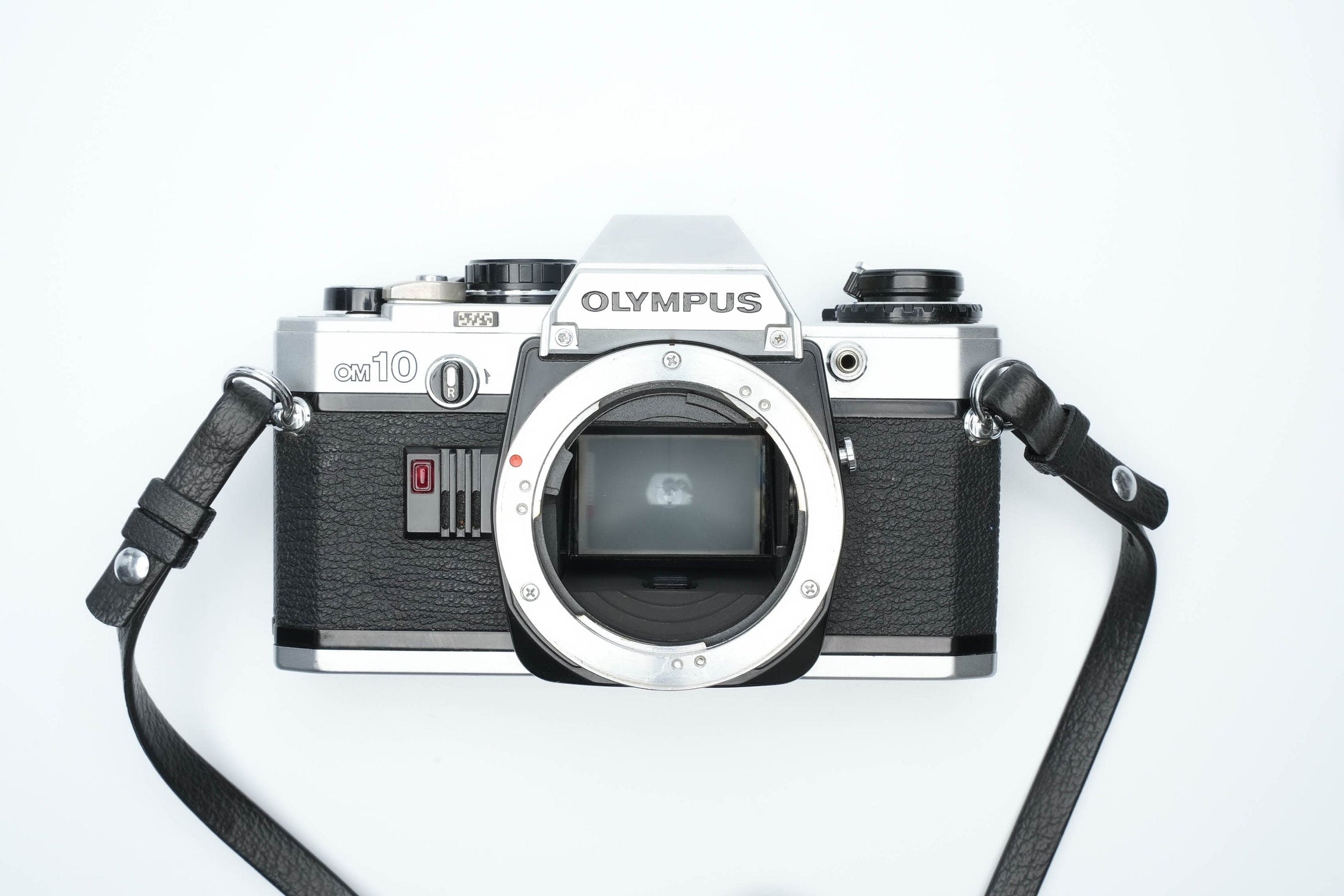 Olympus OM10 + 50mm f1.8 lens