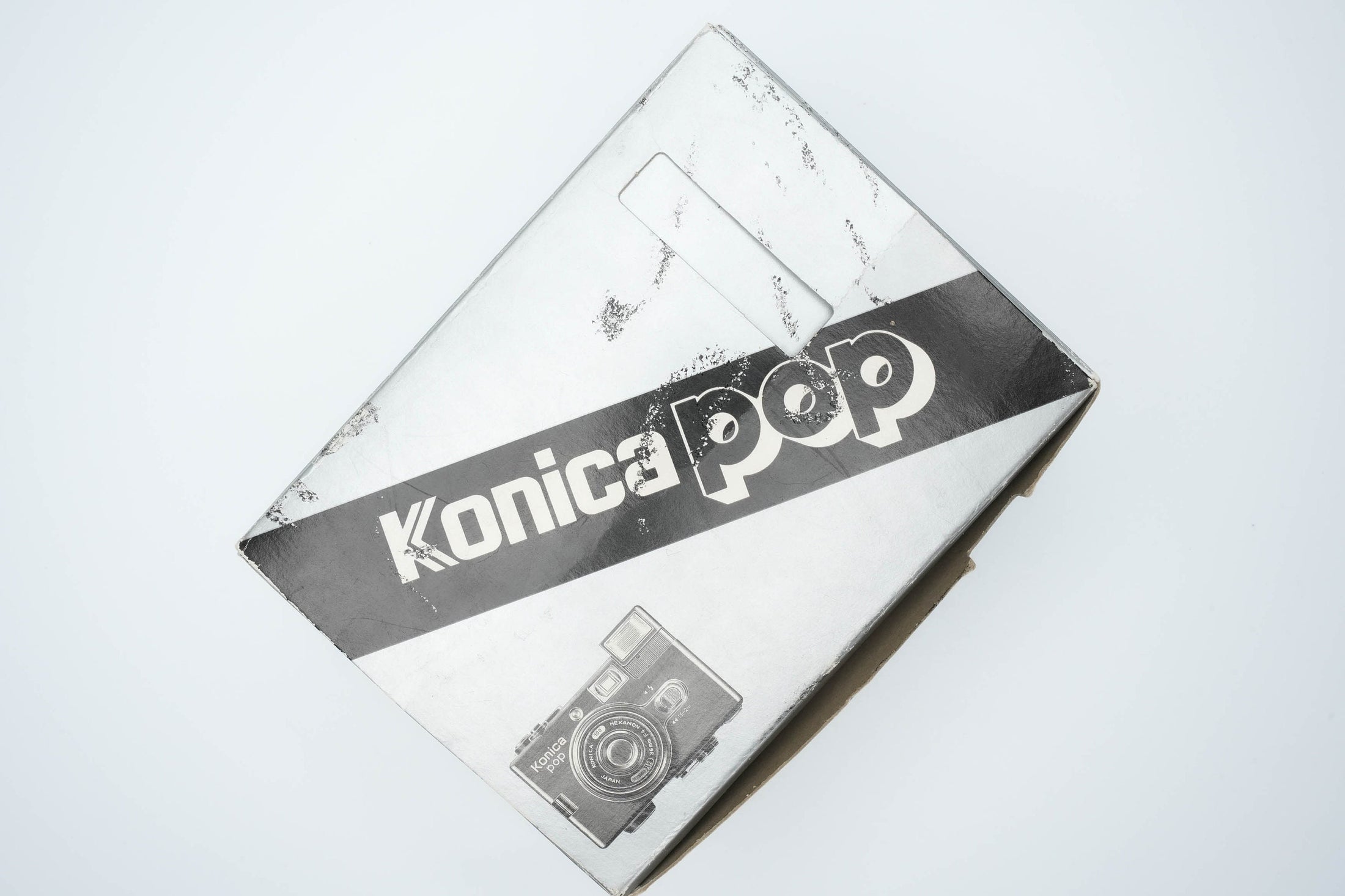 Konica Pop rood - Unseend