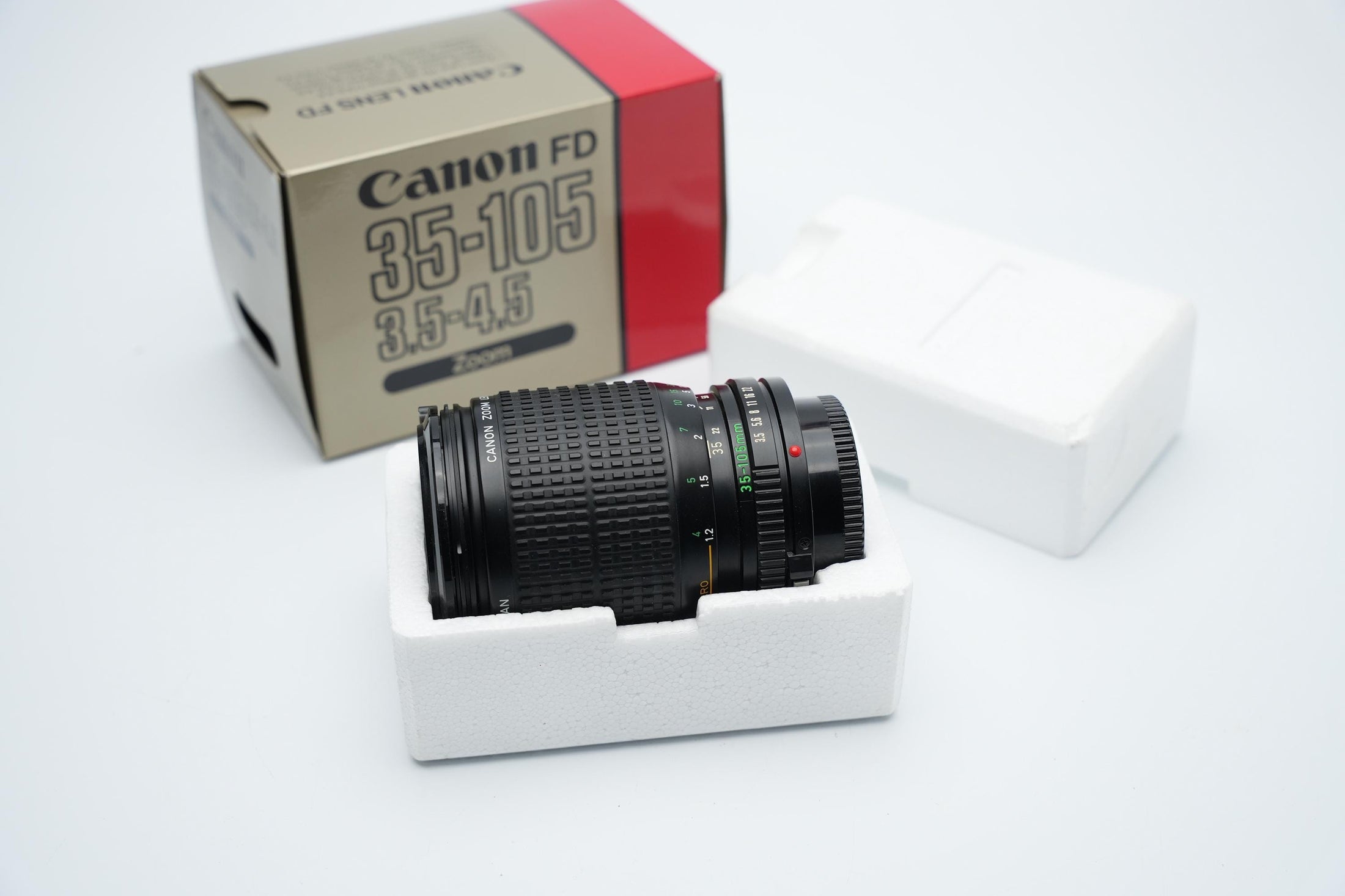 Canon FD 35-105mm f/3.5-4.5 - Unseend