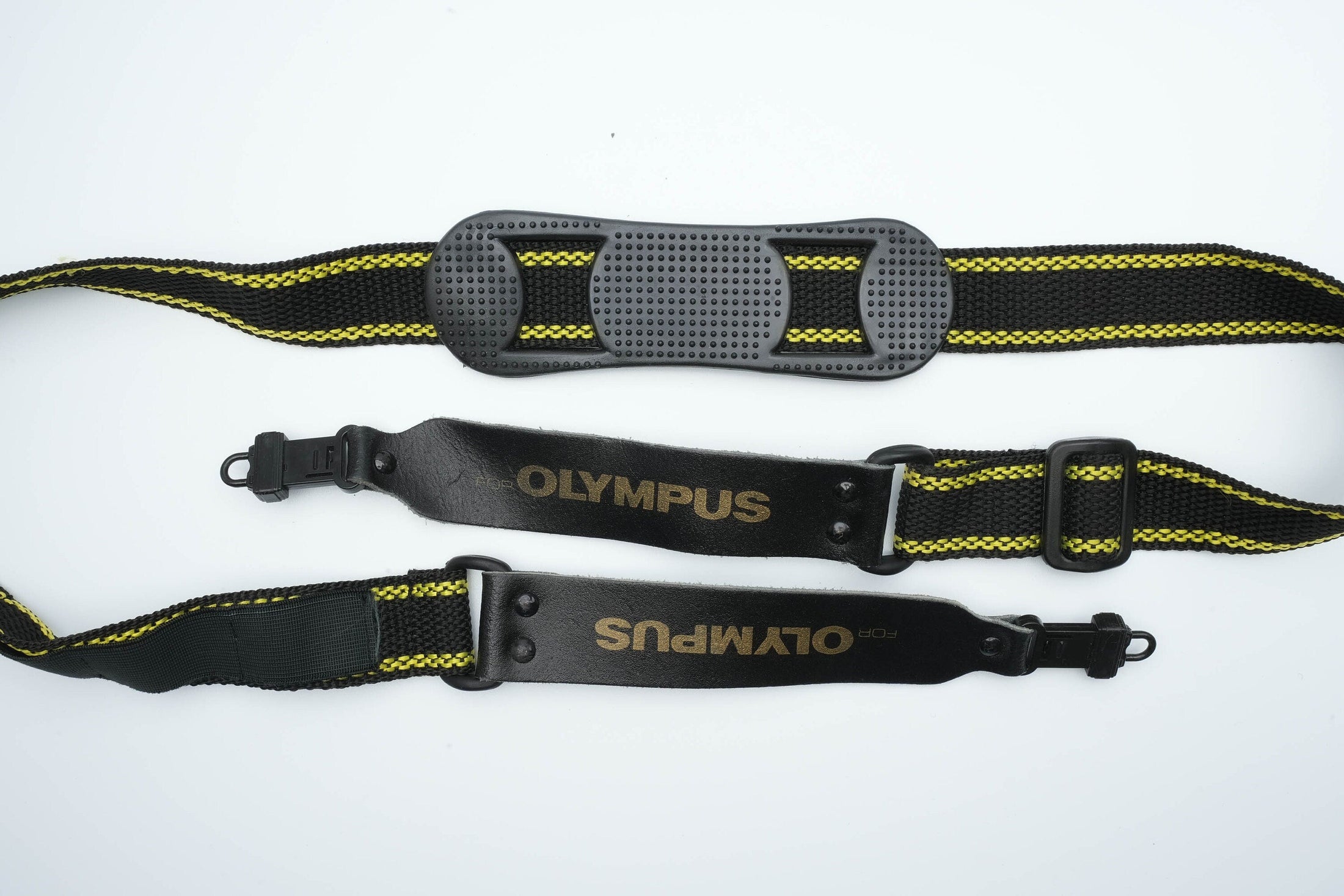 Olympus vintage strap in de kleur geel en zwart (camera riem)